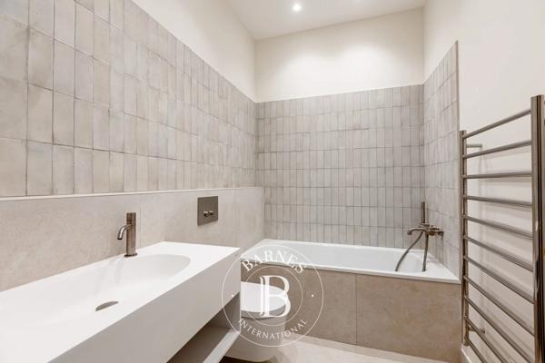 Paris 8ème, Appartement 4 Chambres -  253 m² à vendre