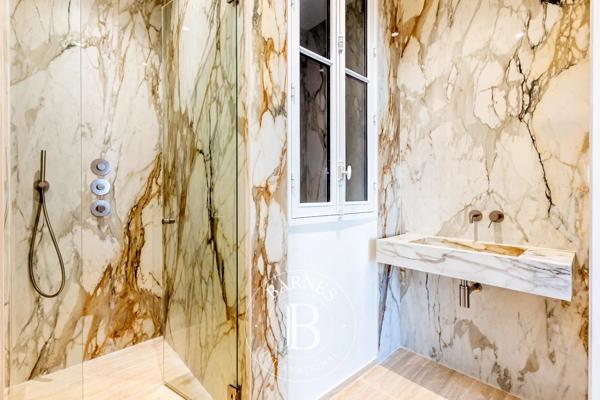 Paris 8ème, Appartement 4 Chambres -  253 m² à vendre