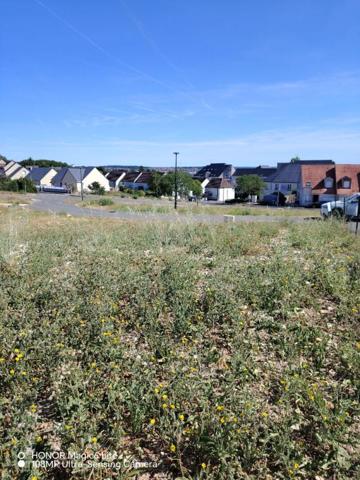 Vendôme sud, terrain viabilisé avec vue imprenable sur la ville