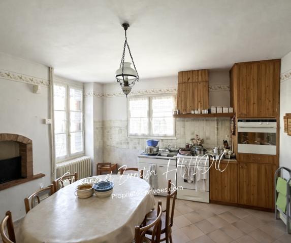 Ensemble de 2 maisons Vatan 8 pièce(s) 168 m2