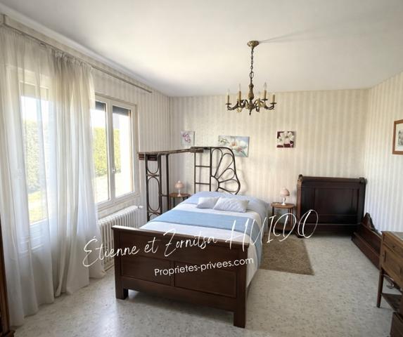 Ensemble de 2 maisons Vatan 8 pièce(s) 168 m2