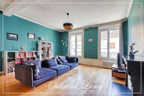 Vente Appartement / Maison Triplex au Centre de Vertus-3 chambres-type 5-cour