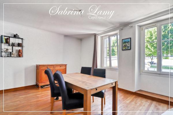 Vente Appartement / Maison Triplex au Centre de Vertus-3 chambres-type 5-cour