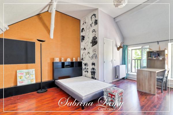 Vente Appartement / Maison Triplex au Centre de Vertus-3 chambres-type 5-cour