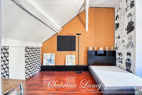 Vente Appartement / Maison Triplex au Centre de Vertus-3 chambres-type 5-cour