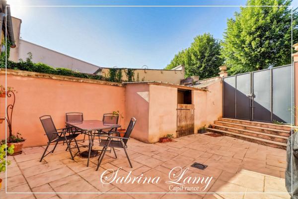 Vente Appartement / Maison Triplex au Centre de Vertus-3 chambres-type 5-cour