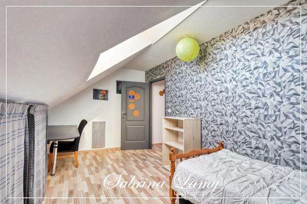 Vente Appartement / Maison Triplex au Centre de Vertus-3 chambres-type 5-cour