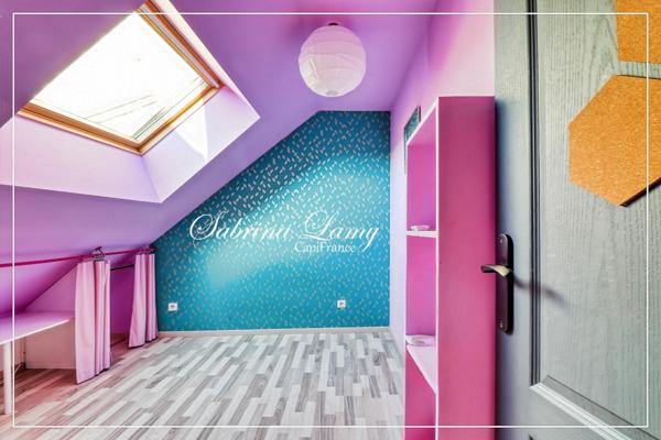 Vente Appartement / Maison Triplex au Centre de Vertus-3 chambres-type 5-cour