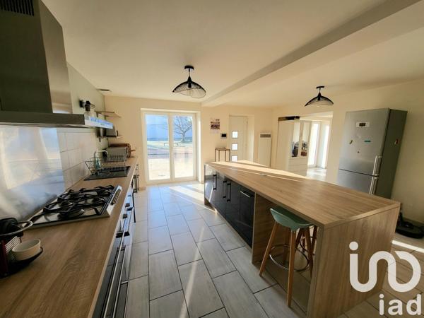 Maison à vendre 5 pièces 165 m² Andrézieux-Bouthéon