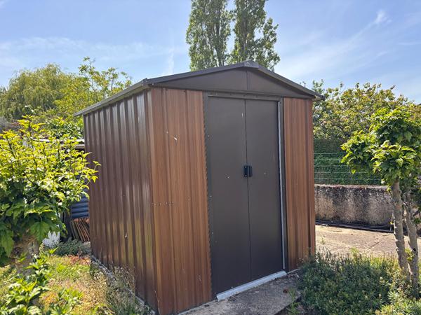 Maison familiale 5 chambres à vendre à Argentonnay - Centre-ville et jardin - D6081