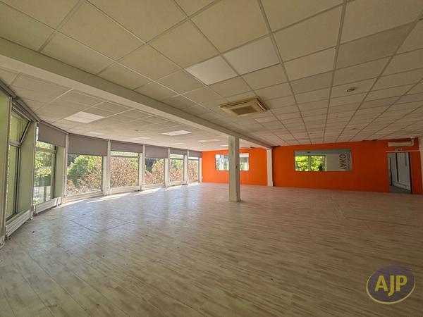 Saint Medard En Jalles : 2 300 € - AJP Immobilier Bordeaux Chartrons