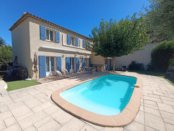Carnoux-en-Provence (13470) VILLA - T4 - 130M2 - GARAGE - PISCINE - STATIONNEMENTS