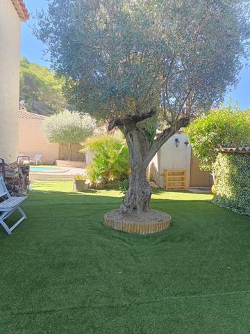 Carnoux-en-Provence (13470) VILLA - T4 - 130M2 - GARAGE - PISCINE - STATIONNEMENTS