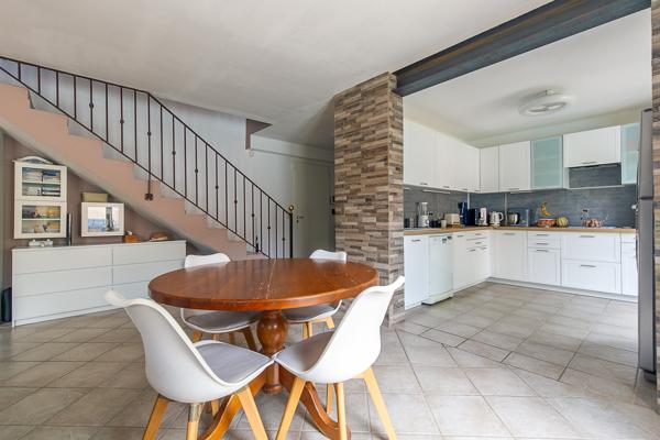 Carnoux-en-Provence (13470) VILLA - T4 - 130M2 - GARAGE - PISCINE - STATIONNEMENTS