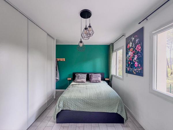 Très belle Villa Greasque 5 pièce(s) 140 m2 sur 820m² de terrain en lisière de foret