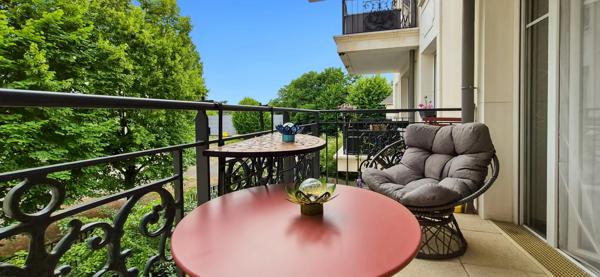 JARDIN PARISIEN – 3 PIÈCES AVEC BALCON AU CALME, PARKING