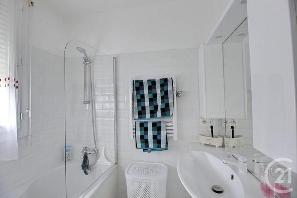 Appartement F4 à vendre  4 pièces - 68,21 m2 MERIGNAC - 33