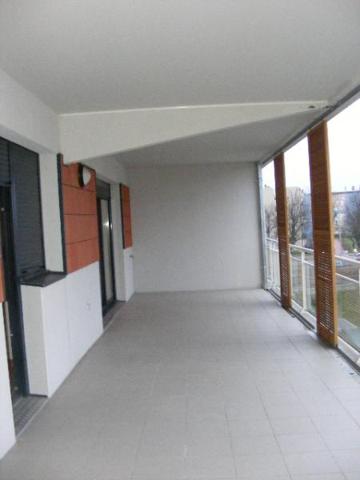 Appartement à louer 4 pièces 104.12m²