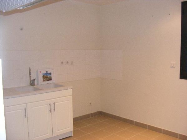 Appartement à louer 4 pièces 104.12m²