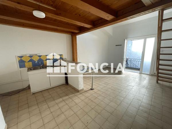 Location Appartement 2 pièces 49.86 m² - 85 BD DE LA REPUBLIQUE Lunel 34400