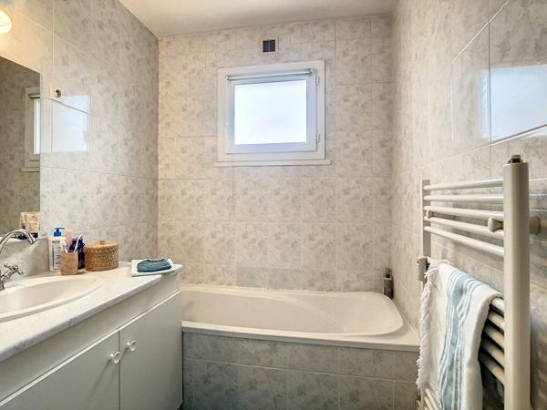 Appartement Montelimar 4 pièce(s) 78 m2 2 chambres