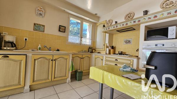 Maison à vendre 9 pièces 195 m² Bagnols-sur-Cèze