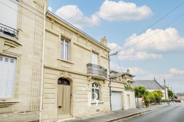 Bordeaux, Maison 4 Chambres -  192 m² à vendre