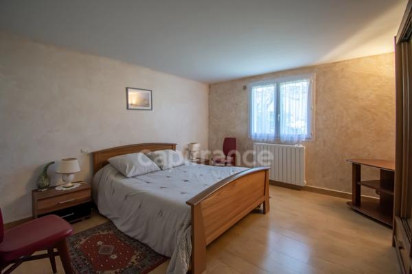 VAUX-SUR-MER – MAISON 160 M² AVEC PISCINE, À PROXIMITÉ DE PONTAILLAC