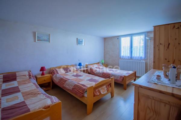 VAUX-SUR-MER – MAISON 160 M² AVEC PISCINE, À PROXIMITÉ DE PONTAILLAC