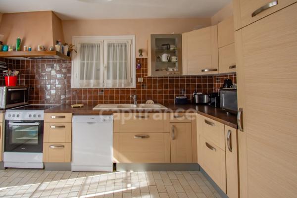 VAUX-SUR-MER – MAISON 160 M² AVEC PISCINE, À PROXIMITÉ DE PONTAILLAC