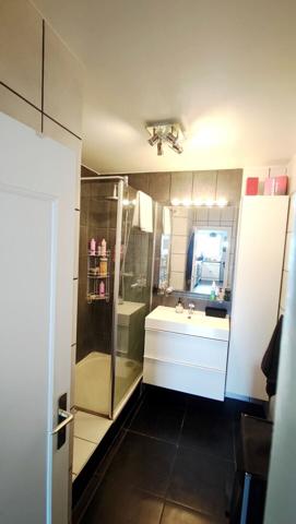 APPARTEMENT 3 PIECES - ETAGE ET BALCON, CAVE ET PARKING