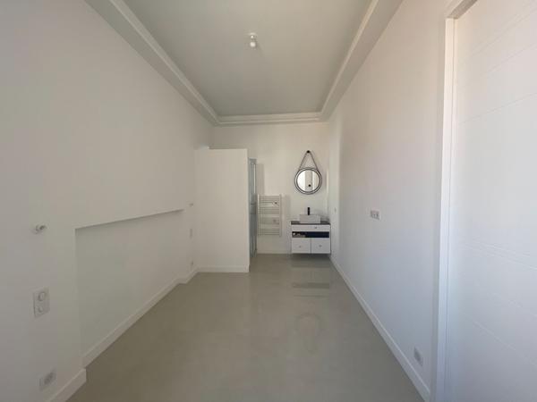 3 Pièces de 100 m2 - CANNES CENTRE - ADRESSE D'EXCEPTION