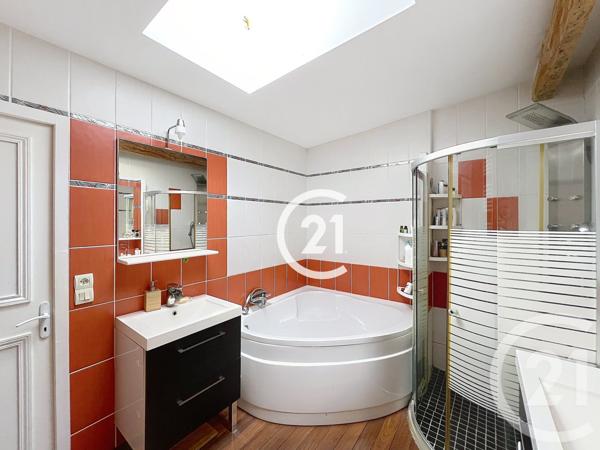 Maison à vendre  10 pièces - 255 m2 COGNAC - 16