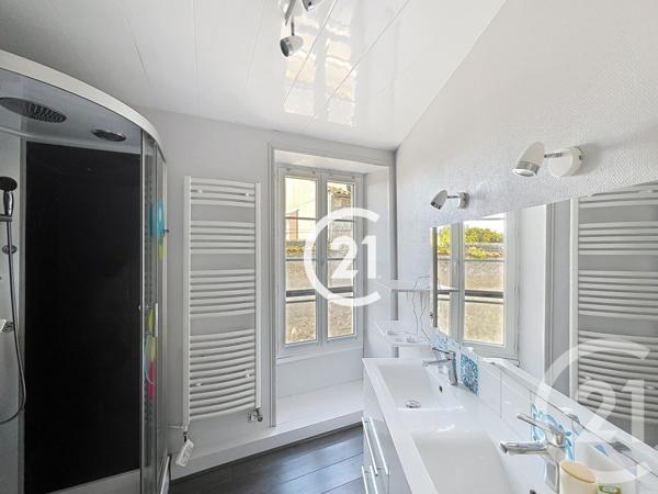 Maison à vendre  10 pièces - 255 m2 COGNAC - 16