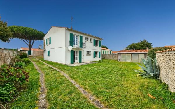 Maison à vendre    6 pièces • 139 m2 Le Bois-Plage-en-Ré