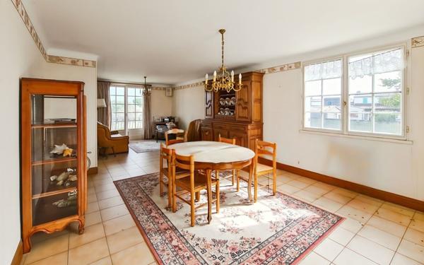 Maison à vendre    6 pièces • 139 m2 Le Bois-Plage-en-Ré