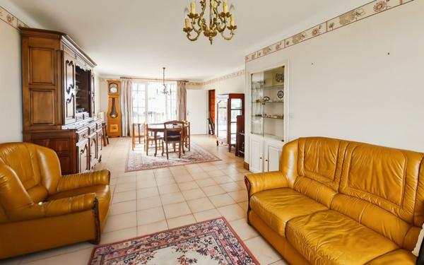 Maison à vendre    6 pièces • 139 m2 Le Bois-Plage-en-Ré