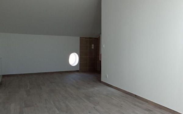 Appartement à louer    4 pièces •  Villiers-Saint-Denis