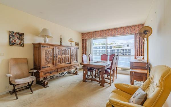 Appartement à vendre    3 pièces • 68 m2 Saint-Maurice