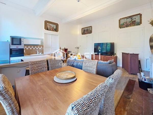 Demeure avec jardin en plein coeur du village