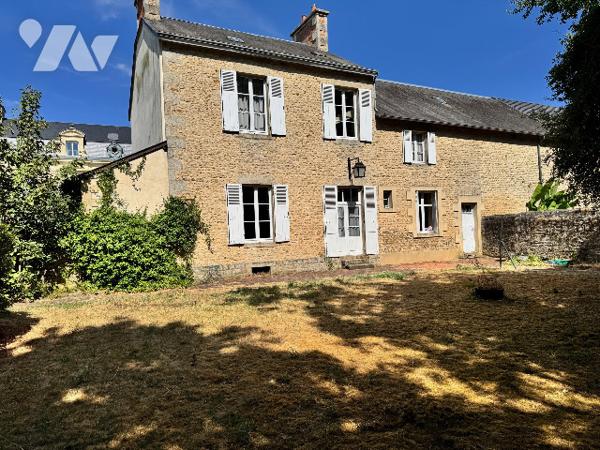 Maison de ville avec jardin et garage
