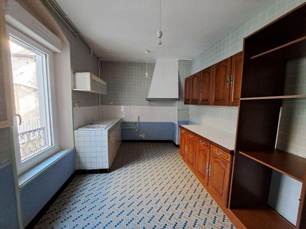 Appartement à rénover à vendre à Bayeux dans le Calvados (14400), ref : N3471