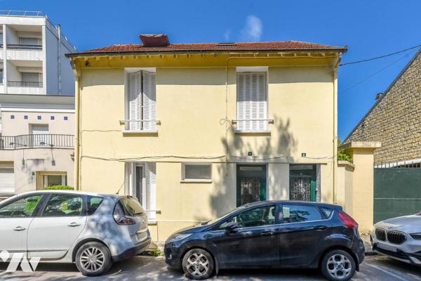 Petit immeuble de rapport en monopropriété - 5 Lots d'habitation - 86m2 