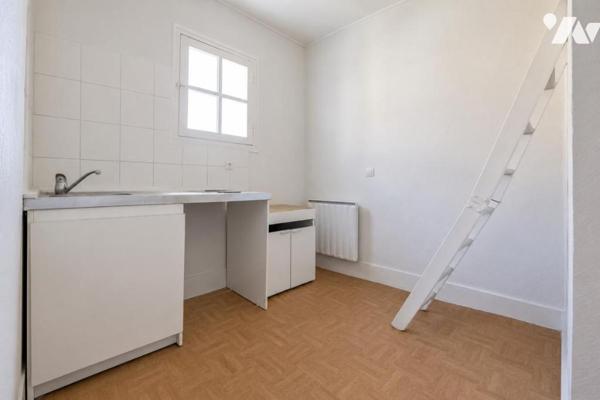 Petit immeuble de rapport en monopropriété - 5 Lots d'habitation - 86m2 
