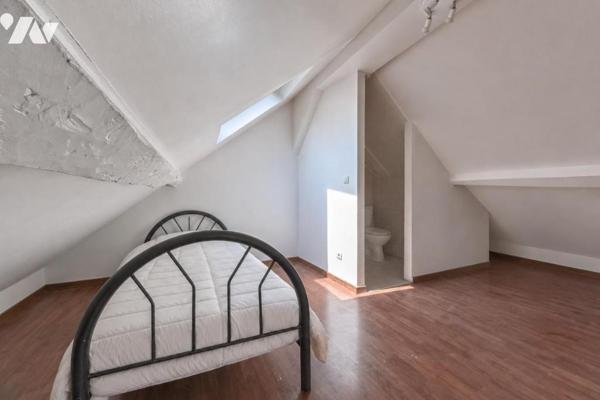 Petit immeuble de rapport en monopropriété - 5 Lots d'habitation - 86m2 