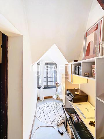 Maison de ville à proximité des commodités à pied