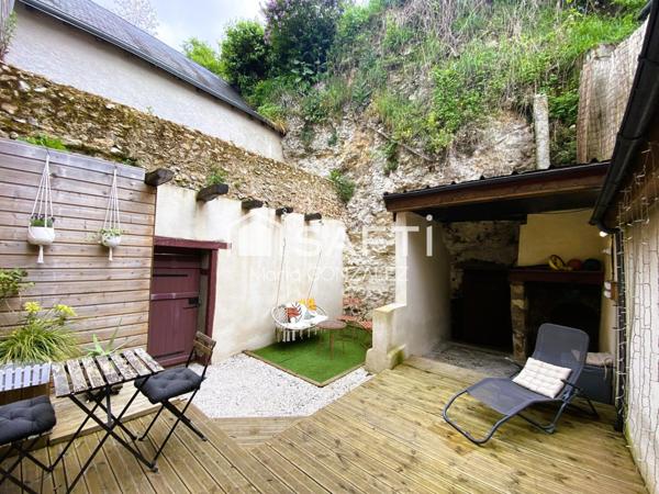 Maison de ville à proximité des commodités à pied