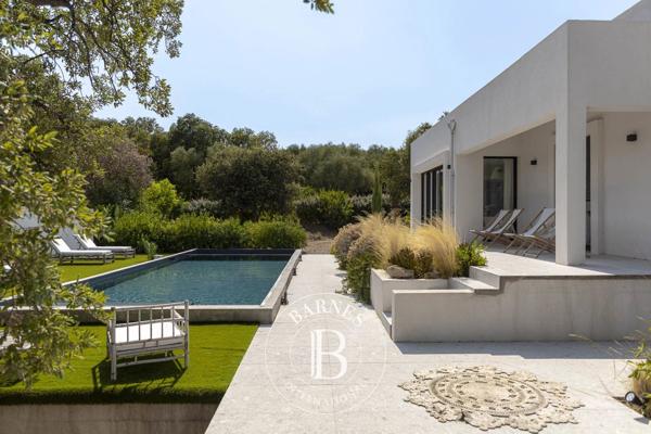 Sainte-Lucie-de-Porto-Vecchio, Villa 4 Chambres -  200 m² à vendre
