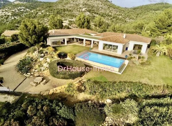 Maison à vendre 12 pièces de 330 m²