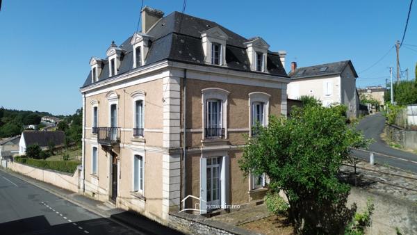 Maison de caractère 19ème siècle - 234m2 - terrain 1320m2 Lusignan (86600)